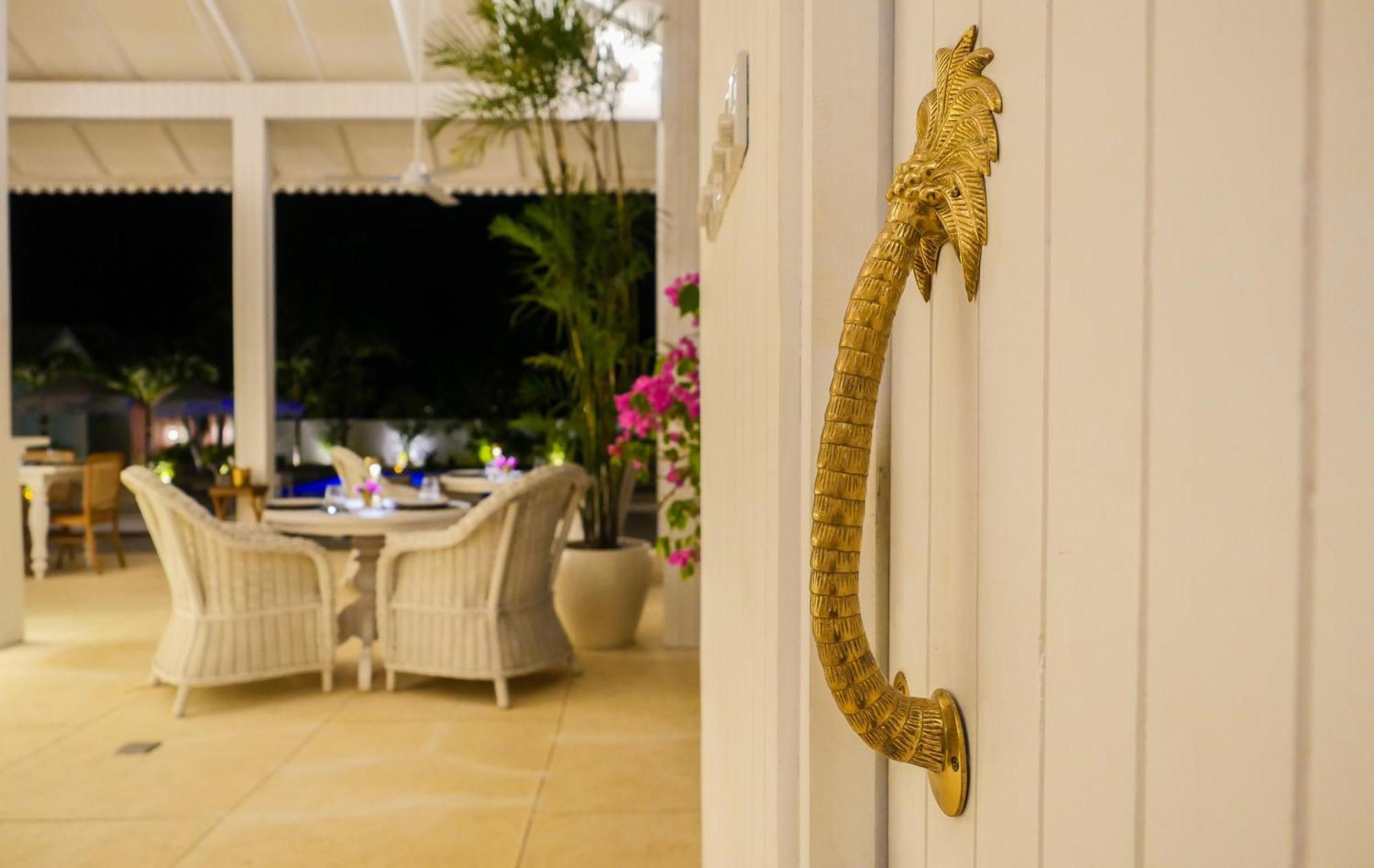 Ria Uluwatu, Tropical Chic Hotel Eksteriør billede