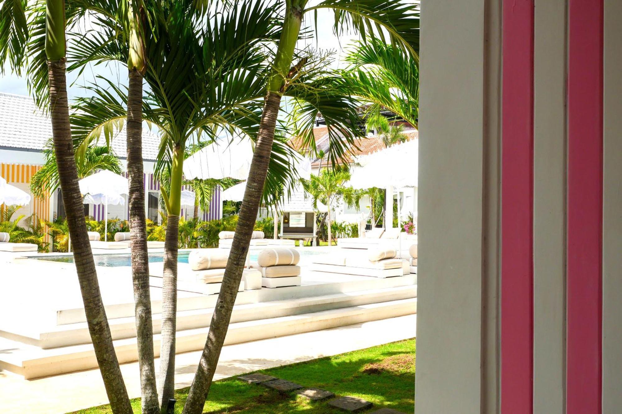 Ria Uluwatu, Tropical Chic Hotel Eksteriør billede