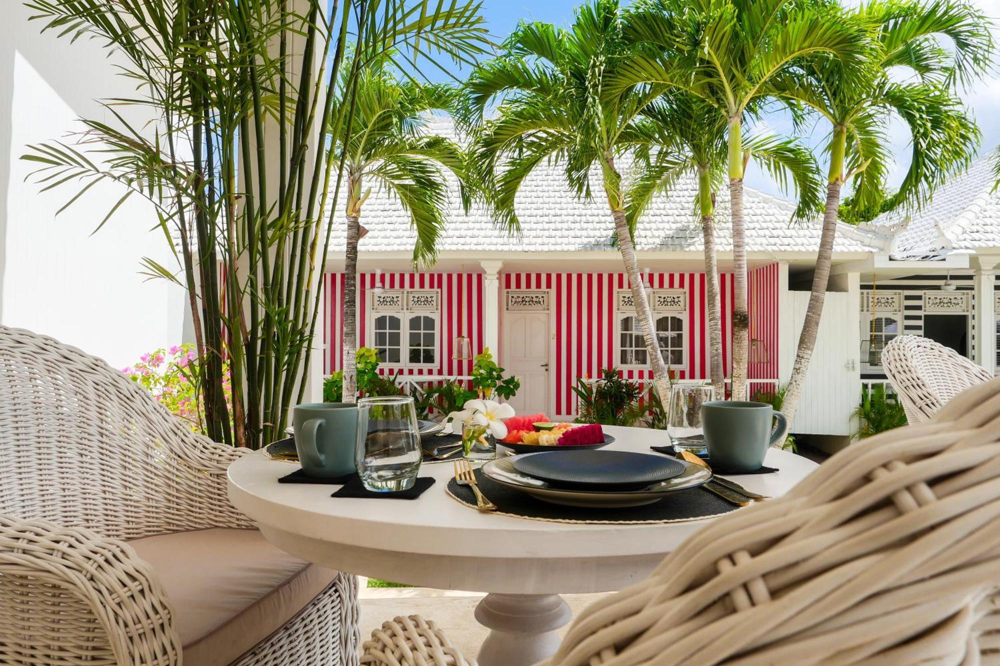 Ria Uluwatu, Tropical Chic Hotel Eksteriør billede