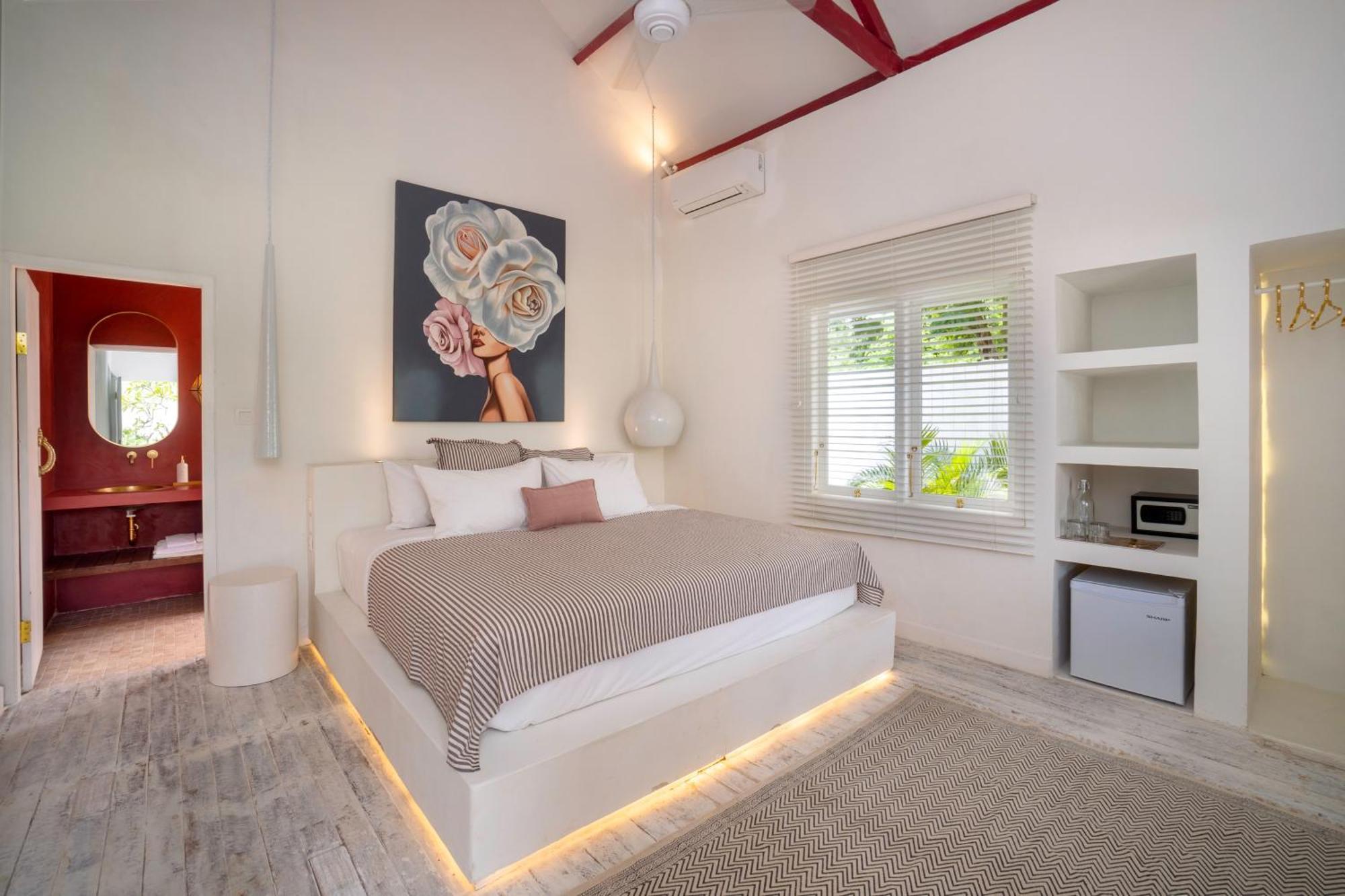 Ria Uluwatu, Tropical Chic Hotel Eksteriør billede