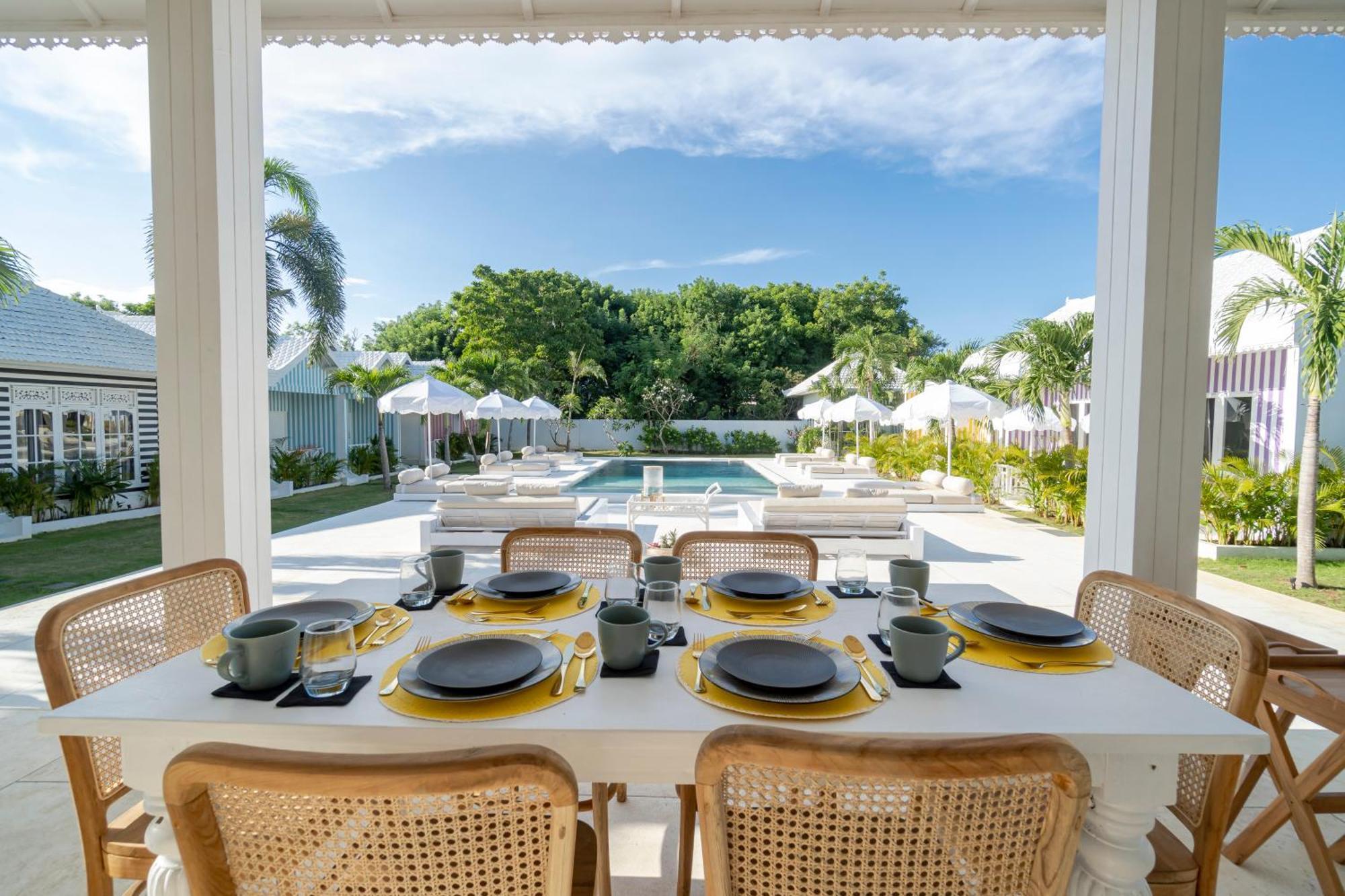 Ria Uluwatu, Tropical Chic Hotel Eksteriør billede