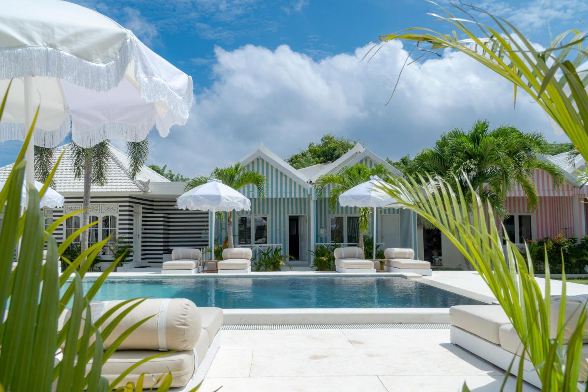 Ria Uluwatu, Tropical Chic Hotel Eksteriør billede