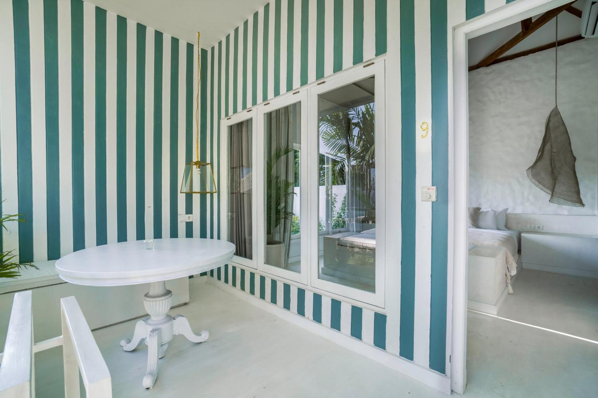 Ria Uluwatu, Tropical Chic Hotel Eksteriør billede